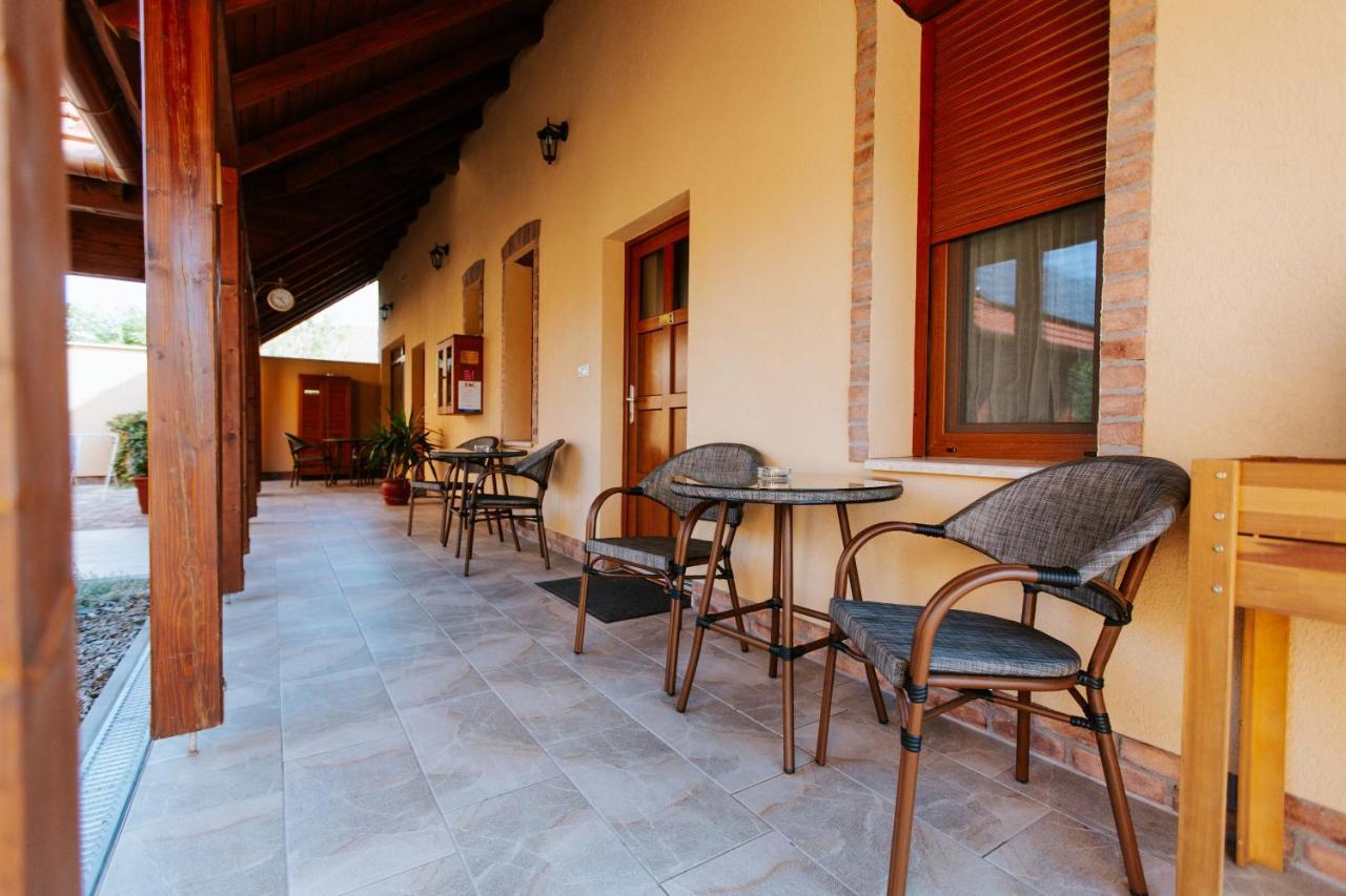 Nemeth Apartmanhazak Morahalom Exterior photo